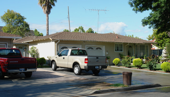 194-196 Bendorf Dr in San Jose, CA - Building Photo - Building Photo