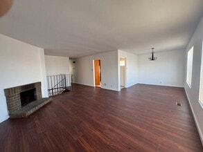 142 Morton Dr, Unit 101 in Daly City, CA - Building Photo - Building Photo