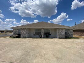 3709 Littleleaf Dr, Unit #B in Killeen, TX - Building Photo