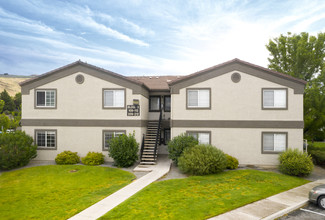 VERONA APARTMENT HOMES in Sparks, NV - Foto de edificio - Building Photo