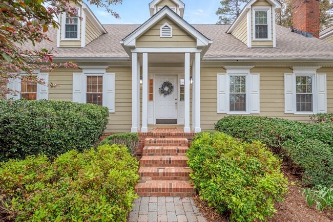property at 8 Bryncastle Ct