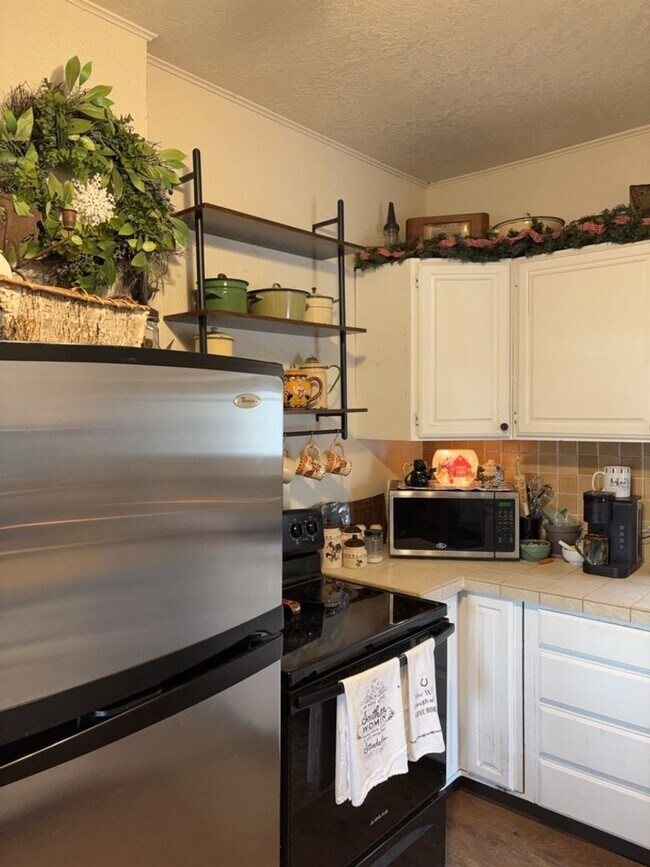 38569 Weld County Rd 43 in Eaton, CO - Building Photo - Building Photo