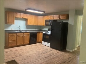 313 High St in Watertown, NY - Building Photo - Building Photo