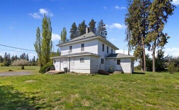11607 S Hatch Rd in Spokane, WA - Building Photo - Building Photo