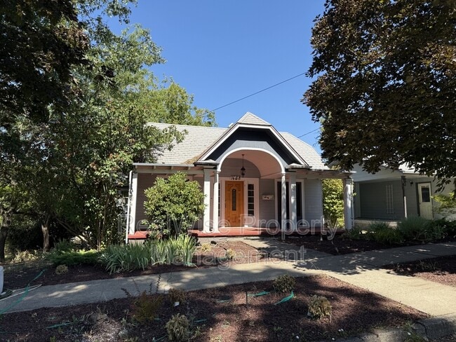 property at 1658 SE Cobb St