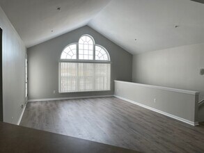 8457 Towne Center Cir in Warren, MI - Building Photo - Building Photo