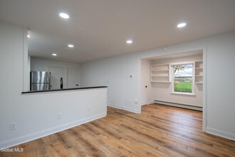 644 Delaware Ave in Delmar, NY - Building Photo - Building Photo