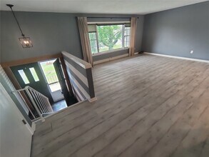 4244 Emerson Pl in Vestal, NY - Building Photo - Building Photo