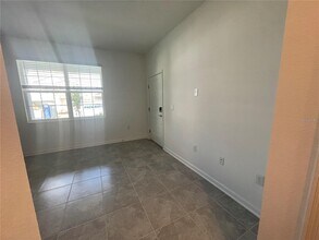 351 Loch Ct in Davenport, FL - Building Photo - Building Photo
