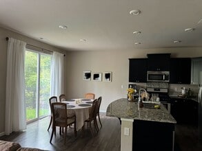 4132 Cameron Dr NE in Lacey, WA - Building Photo - Building Photo