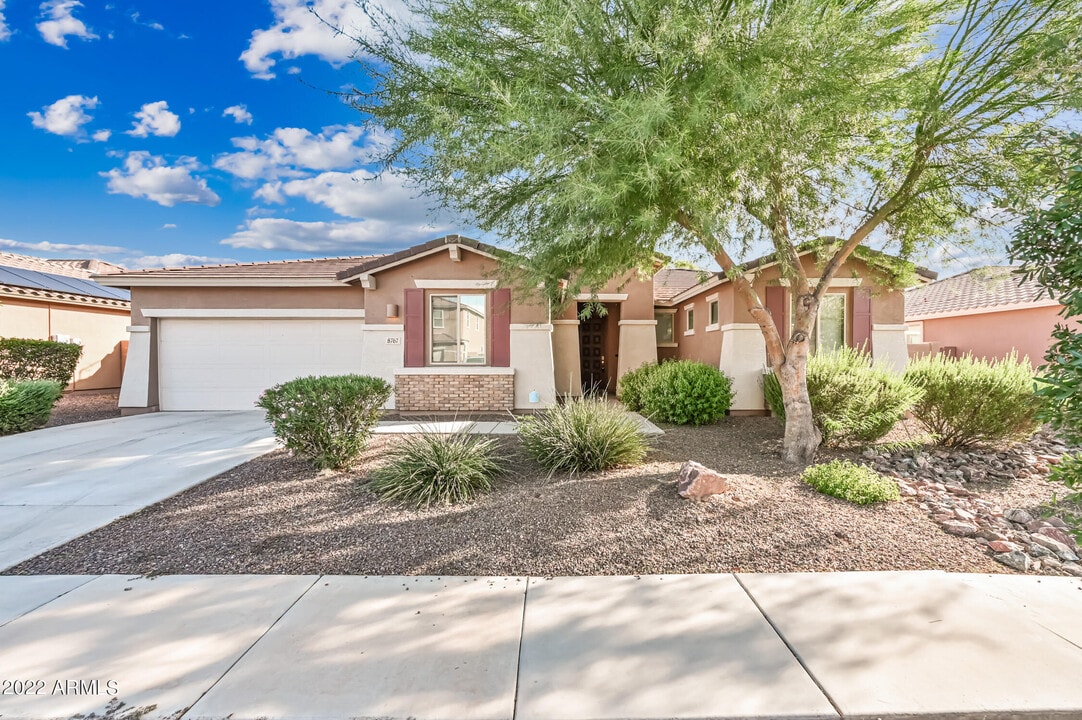 8767 W Fleetwood Ln in Glendale, AZ - Building Photo