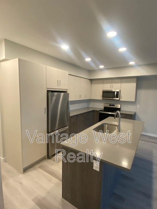 2301-2301 Carrington Rd in West Kelowna, BC - Building Photo - Building Photo