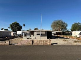 11268 S Hummingbird Ln in Yuma, AZ - Building Photo