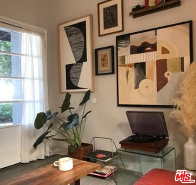 1700 Griffith Park Blvd in Los Angeles, CA - Building Photo - Building Photo