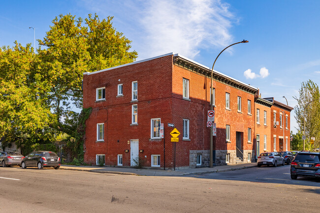 1091-1103 Dorion Rue in Montréal, QC - Building Photo - Primary Photo