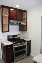 2334 S Garth Ave in Los Angeles, CA - Building Photo - Building Photo