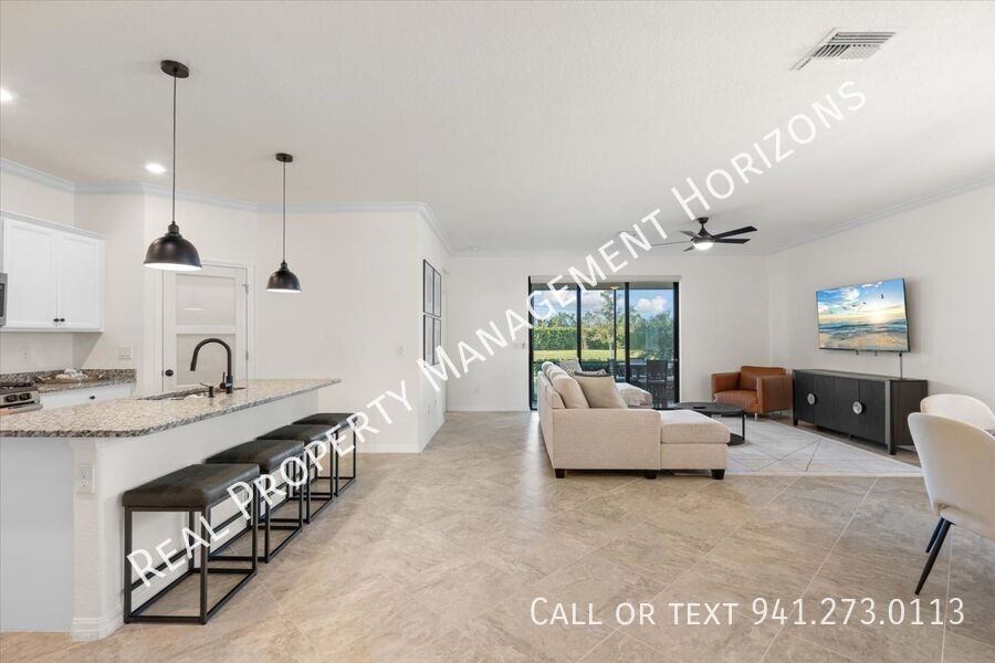 17238 Blue Rdg Pl in Bradenton, FL - Building Photo