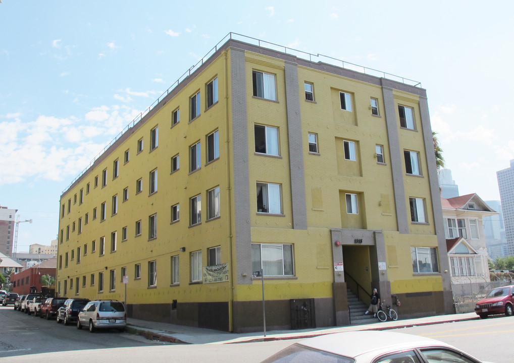 Central City Apartments in Los Angeles, CA - Building Photo