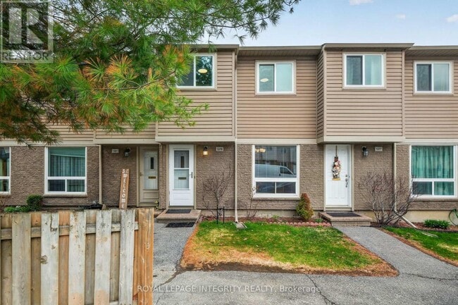 1379 Perez Crescent in Ottawa, ON - Building Photo - Building Photo