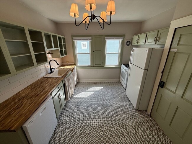 property at 1245-1245 N 46th St
