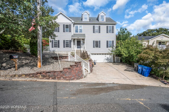 1418 Summit Pl in Toms River, NJ - Building Photo - Building Photo