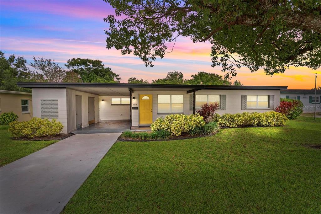 3015 Tampico Dr in Orlando, FL - Building Photo