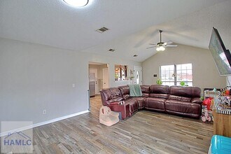 1567 Pendleton Dr in Hinesville, GA - Building Photo - Building Photo