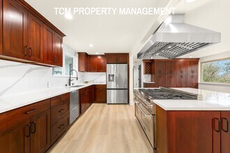 1121 E Guiberson St in Kent, WA - Building Photo - Building Photo