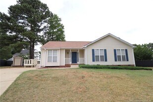 504 Noonday Ct in Holly Springs, NC - Building Photo