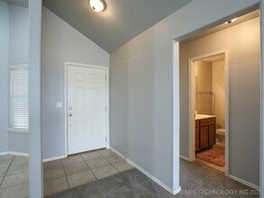 16052 S 83rd E Ave in Bixby, OK - Building Photo - Building Photo
