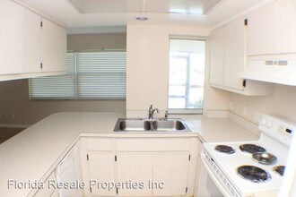 429 SW 47th Terrace in Cape Coral, FL - Foto de edificio - Building Photo