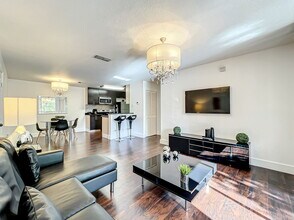 7630 Pissarro Dr in Orlando, FL - Building Photo - Building Photo