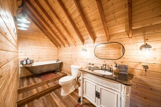 199 Fremont Rd in Lake Arrowhead, CA - Building Photo - Building Photo