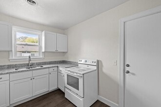4564 Bankhead Ave in Norfolk, VA - Building Photo - Building Photo