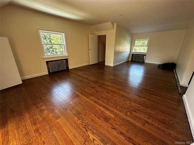 8 Shale Rd in Beacon, NY - Building Photo - Building Photo