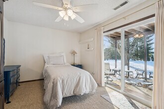 1245 Michelle Ct in Iowa City, IA - Building Photo - Building Photo