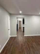 3415 McFarlan Rd, Unit Unit4 in Cincinnati, OH - Foto de edificio - Building Photo