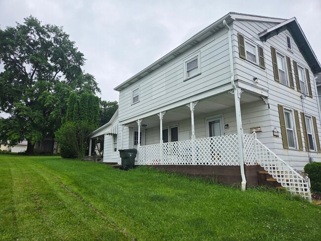 property at 261 W Beaver St