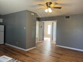 4102 Eagle Pass Ave in Laredo, TX - Building Photo - Building Photo