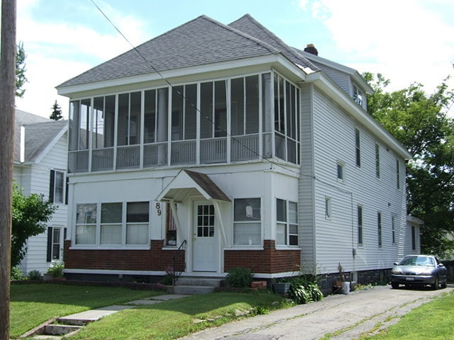 89 West St in Gloversville, NY - Building Photo