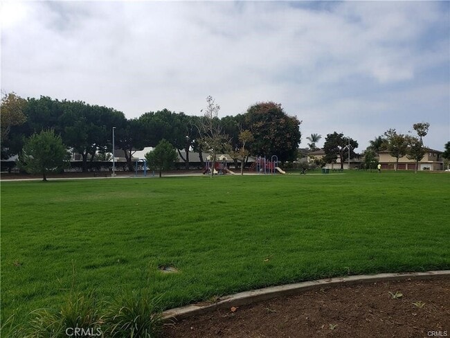 8281 Cherrywood Cir in Huntington Beach, CA - Building Photo - Building Photo