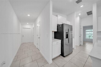 12089 Monterey Pine Ln in Ft. Myers, FL - Building Photo - Building Photo