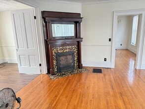 504 E Main St in Heyworth, IL - Building Photo - Building Photo