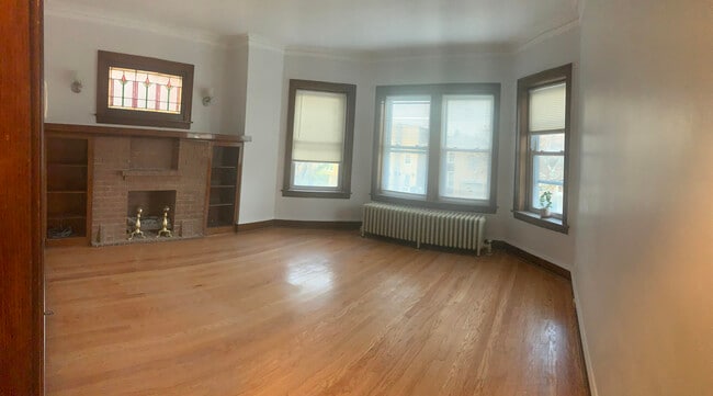 4904 N Marmora Ave, Unit 2