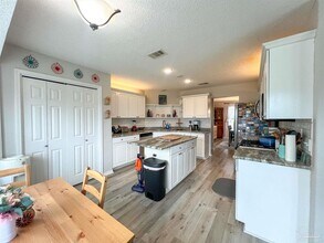 8036 Grand Bahama Dr in Pensacola, FL - Building Photo - Building Photo