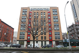 Harlem Dowling in New York, NY - Building Photo - Building Photo