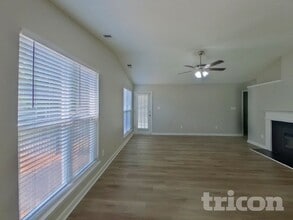 722 Foxborough Rd in Charlotte, NC - Building Photo - Building Photo