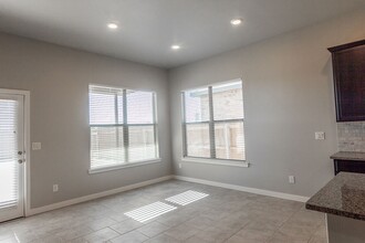2706 Viola Ave in Lubbock, TX - Building Photo - Building Photo