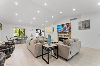 1121 27th St SW in Naples, FL - Building Photo - Building Photo
