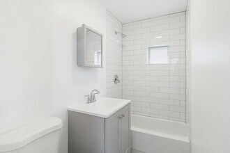 1430 W Superior St in Chicago, IL - Building Photo - Building Photo